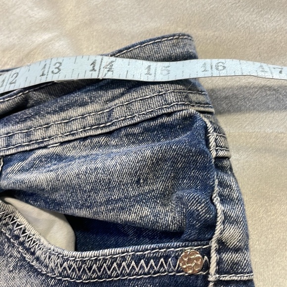 Fashion 2 Love Jeans - Picture 6 of 11